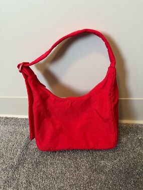 Baggu Nylon Shoulder Bag in Candy Apple